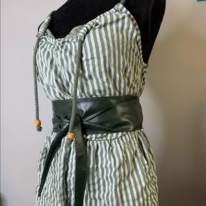 Woman’s size 6 romper with belt